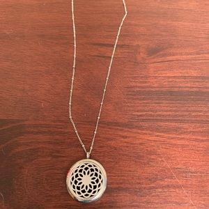 Diffuser Necklace w/ replacement pads